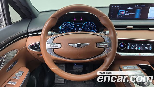 Genesis GV70 2023 — photo 13