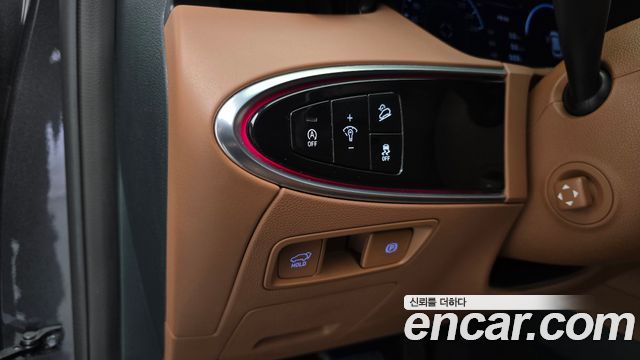 Genesis GV70 2023 — photo 16