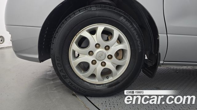 Hyundai Starex 2011 — photo 5