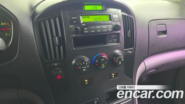 Hyundai Starex 2011 — photo 16
