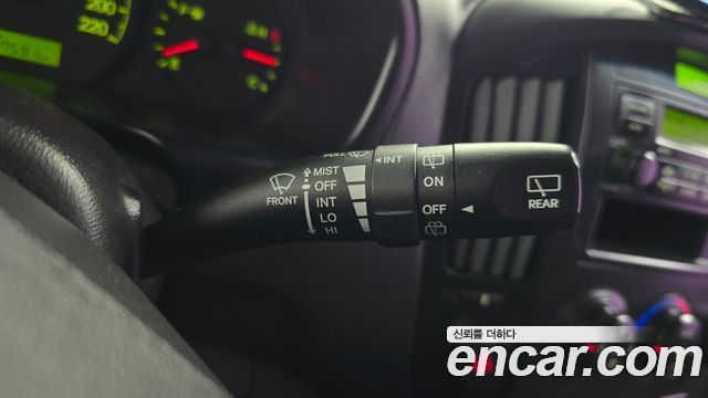 Hyundai Starex 2011 — photo 17