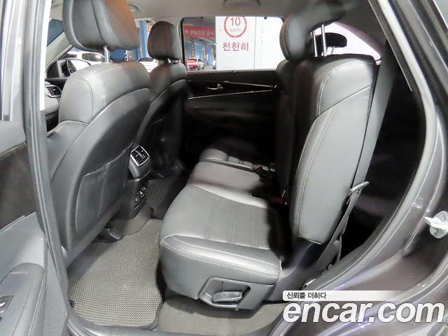 Kia Sorento 2015 — photo 12