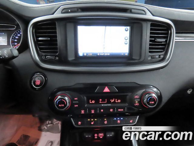 Kia Sorento 2015 — photo 17