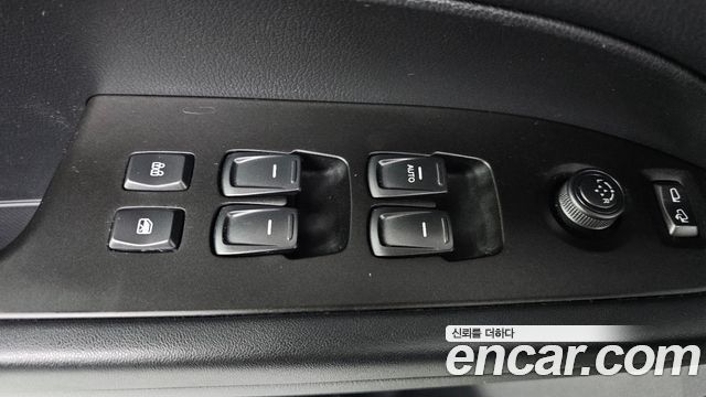 KG Mobility Rexton 2018 — photo 22