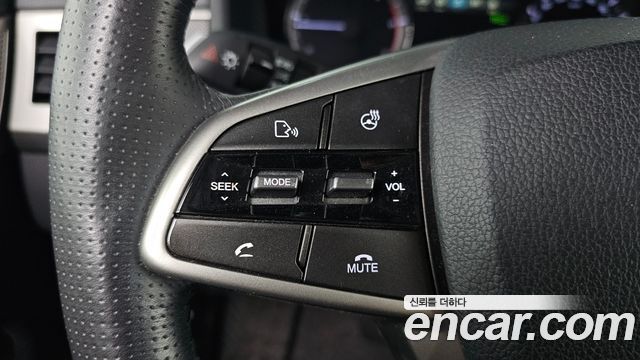 KG Mobility Rexton 2018 — photo 24