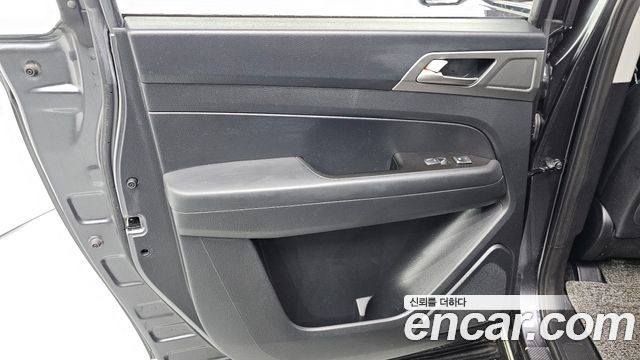 KG Mobility Rexton 2018 — photo 15