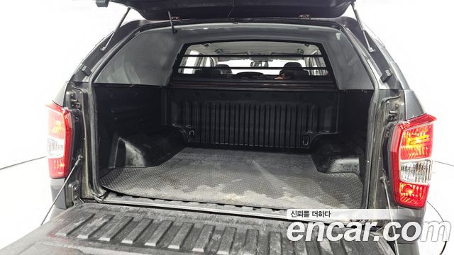 KG Mobility Rexton 2018 — photo 31