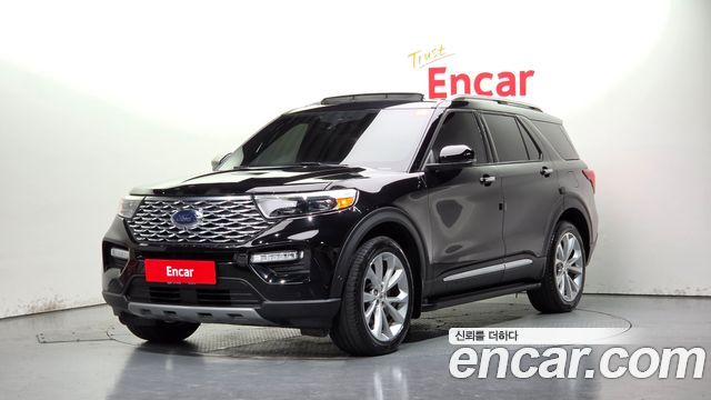 Ford Explorer 2021 — photo 1