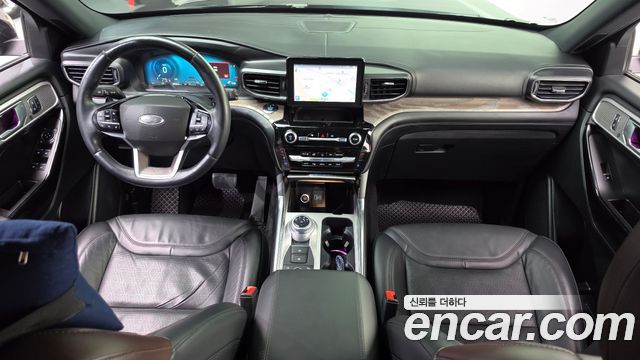 Ford Explorer 2021 — photo 10