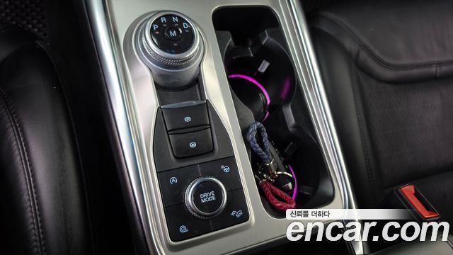 Ford Explorer 2021 — photo 12