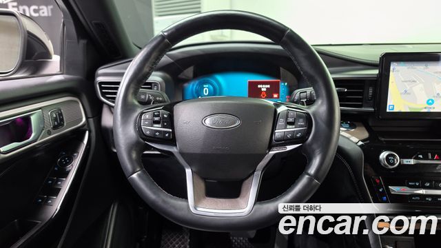 Ford Explorer 2021 — photo 19