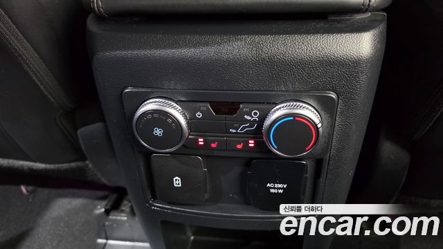 Ford Explorer 2021 — photo 24
