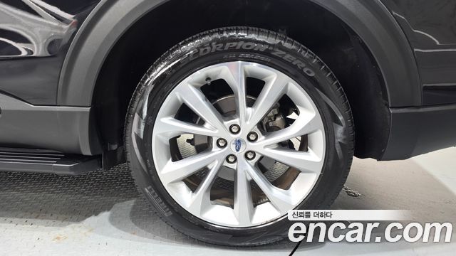 Ford Explorer 2021 — photo 7