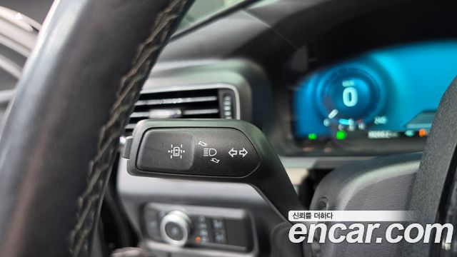Ford Explorer 2021 — photo 29