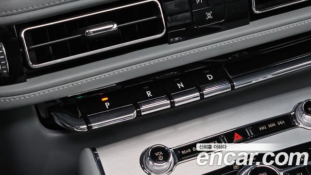 Lincoln Aviator 2021 — photo 12