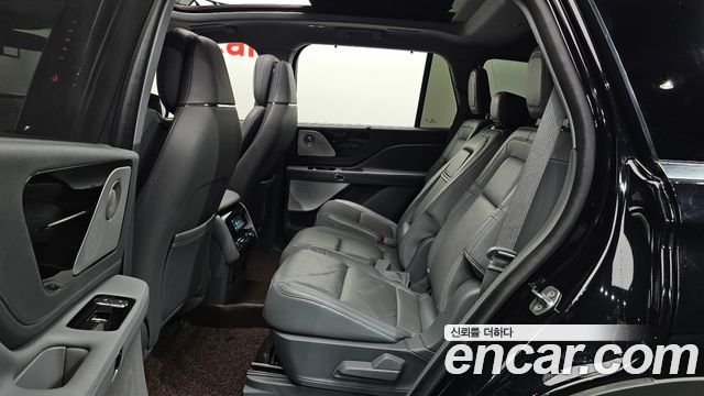 Lincoln Aviator 2021 — photo 18