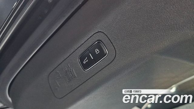 Lincoln Aviator 2021 — photo 39