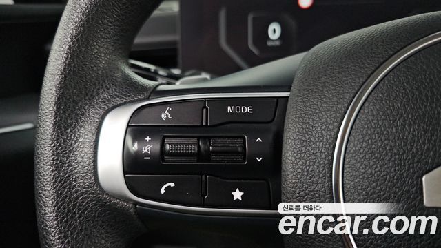 Kia K5 2024 — photo 28