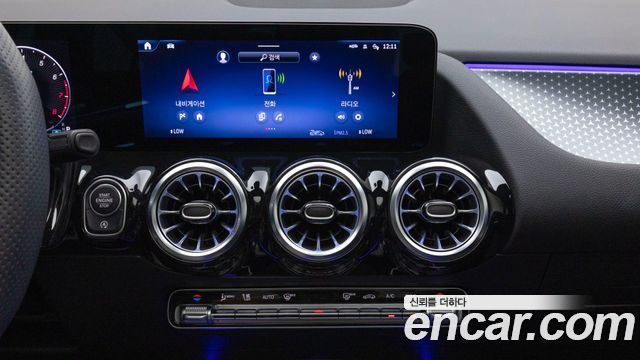 Mercedes-Benz GLA-Class 2026 — photo 16