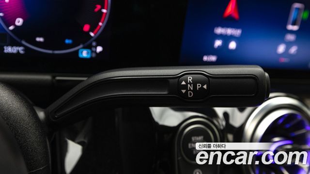 Mercedes-Benz GLA-Class 2026 — photo 19