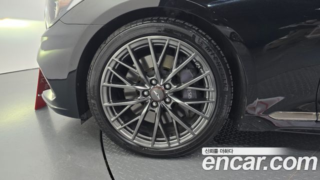 Genesis G80 2017 — photo 5