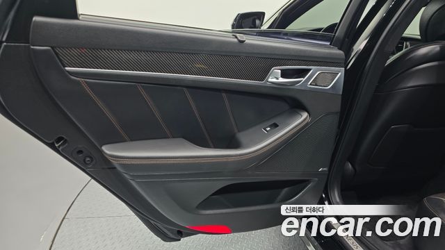Genesis G80 2017 — photo 15