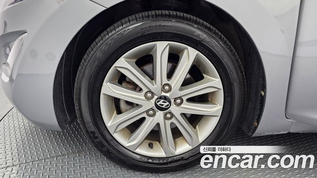 Hyundai AVANTE 2014 — photo 5
