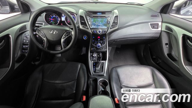 Hyundai AVANTE 2014 — photo 10