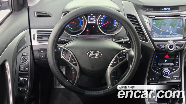 Hyundai AVANTE 2014 — photo 19