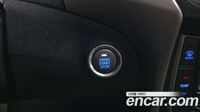 Hyundai AVANTE 2014 — photo 25