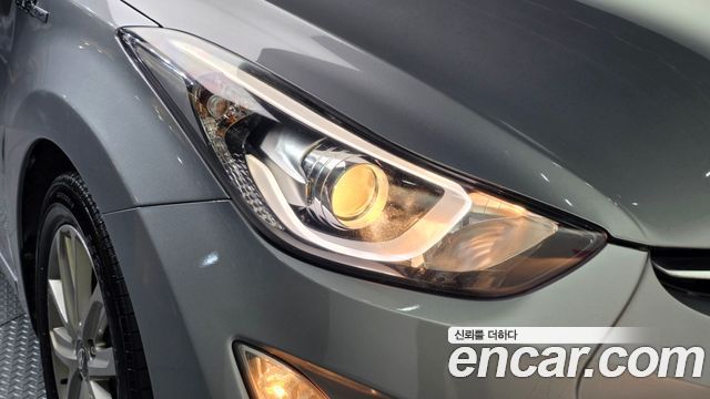Hyundai AVANTE 2014 — photo 8