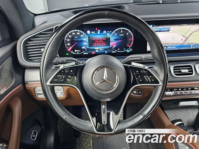 Mercedes-Benz GLS-Class 2024 — photo 13