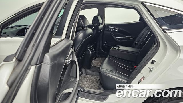 Hyundai Grandeur 2014 — photo 27