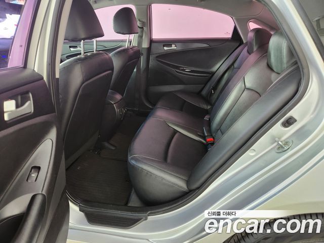 Hyundai Sonata 2012 — photo 14