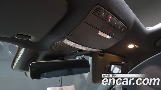 Mercedes-Benz E-Class 2021 — photo 27