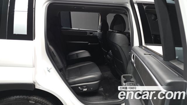 Hyundai Santafe 2024 — photo 18