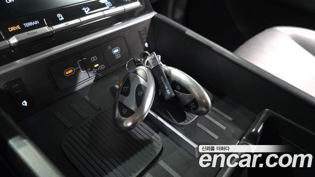 Hyundai Santafe 2024 — photo 22