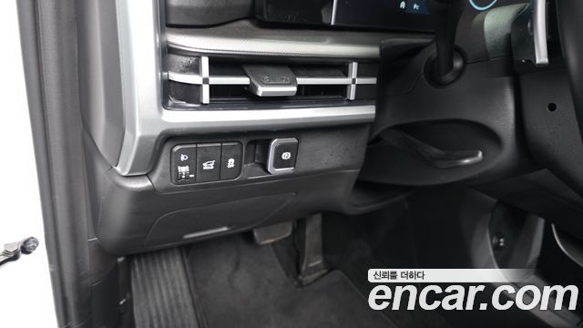 Hyundai Santafe 2024 — photo 28
