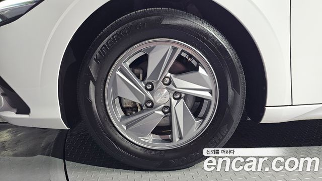 Hyundai AVANTE 2024 — photo 5