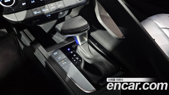 Hyundai AVANTE 2024 — photo 12