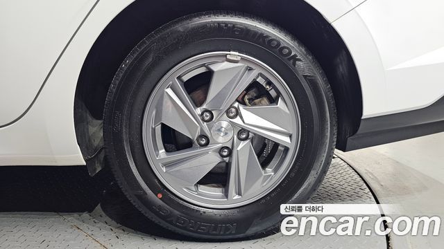 Hyundai AVANTE 2024 — photo 7