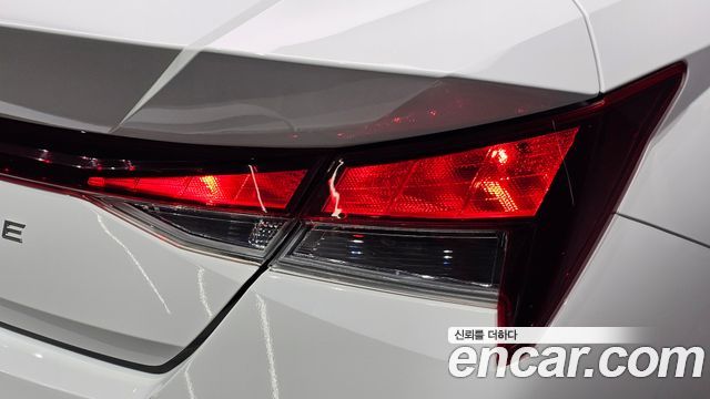 Hyundai AVANTE 2024 — photo 9
