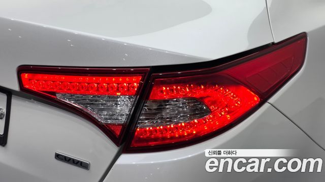 Kia K5 2013 — photo 9