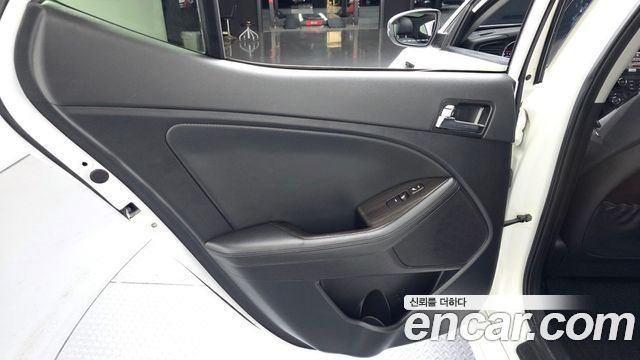 Kia K5 2013 — photo 15