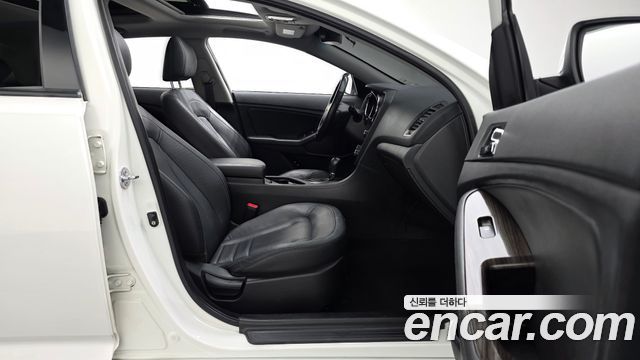 Kia K5 2013 — photo 16