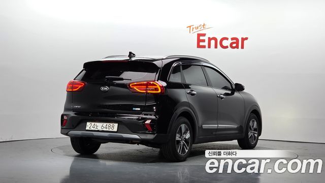 Kia Niro 2020 — photo 2