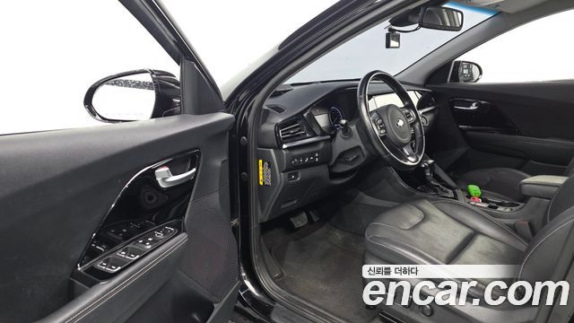 Kia Niro 2020 — photo 13