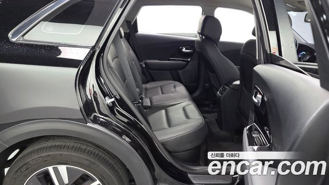 Kia Niro 2020 — photo 17