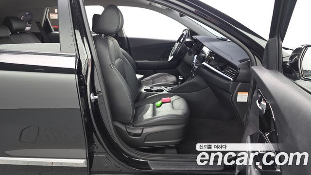 Kia Niro 2020 — photo 16