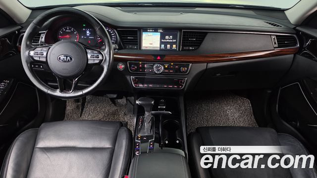Kia K7 2016 — photo 10